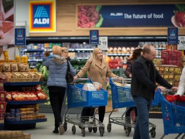 How aldi is winning over british shoppers with low prices